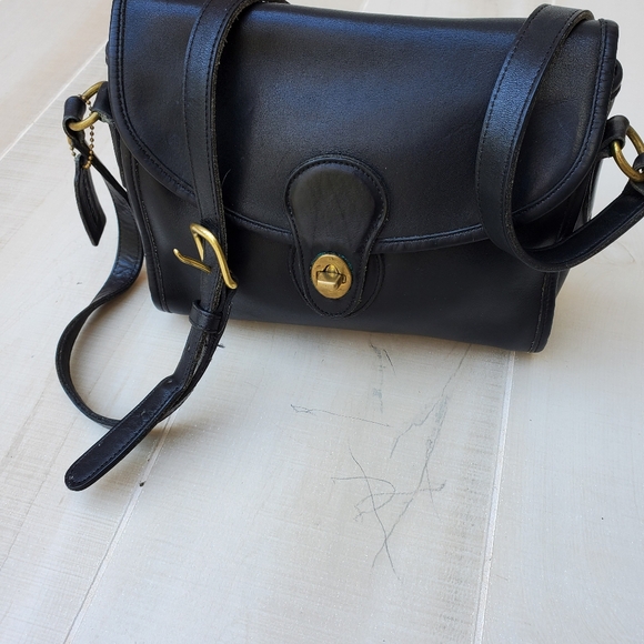 COACH vintage Devon crossbody bag 9908 - Picture 3 of 10